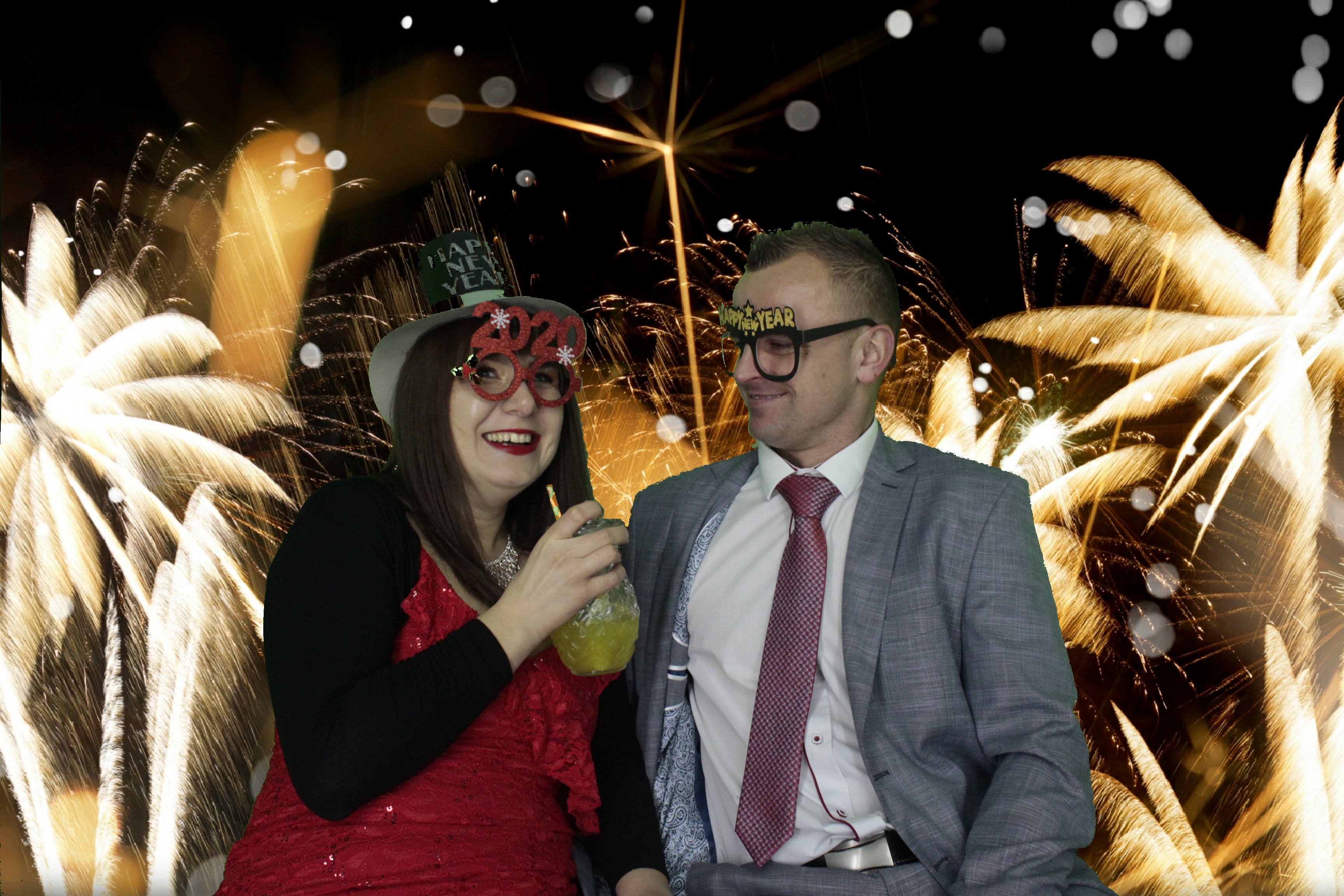 NYE Party | View more photos from the event at gallery.myphotoboothexperience.co.uk/u/MyPhotoBoothExperienceLtd/NYE-Party
